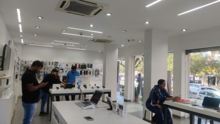 apple service center gandhinagar — Apple Authorised Service Provider – iVenus, Gandhinagar