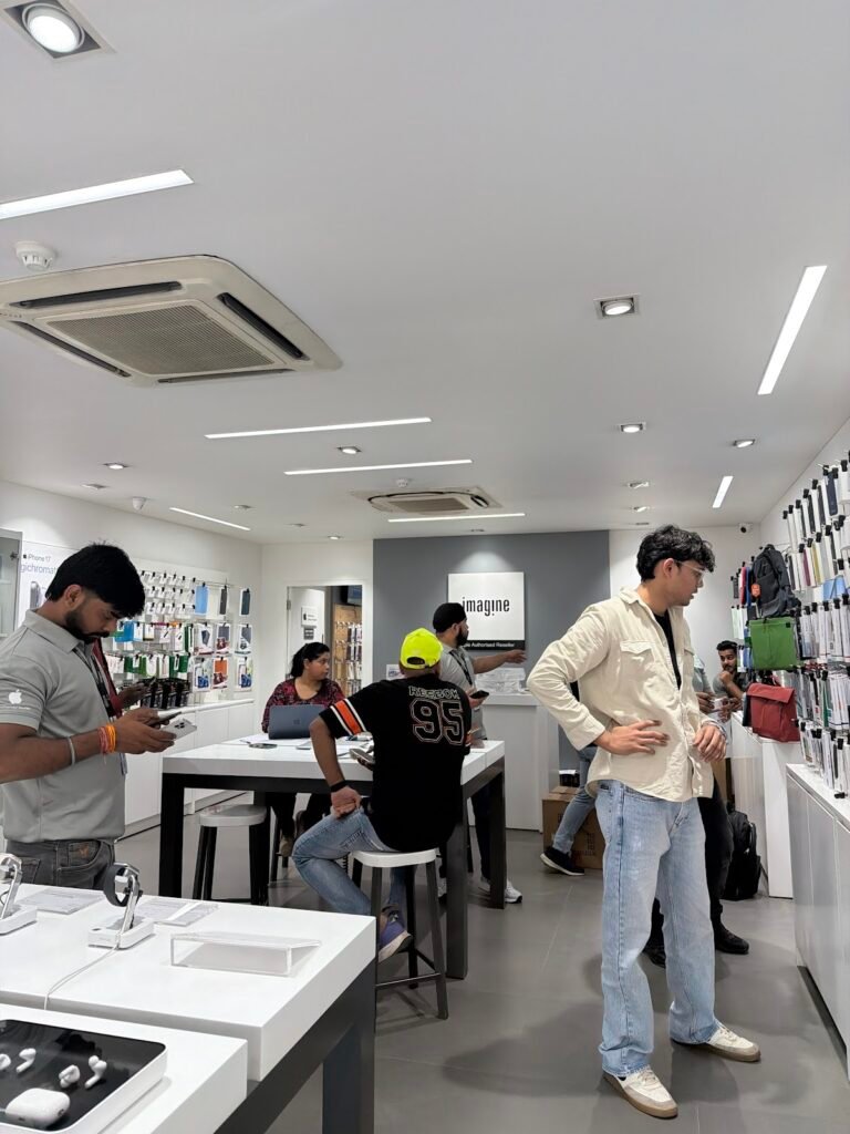 apple service center Punjabi Bagh — Tresor Apple Authorised Service Centre, Punjabi Bagh