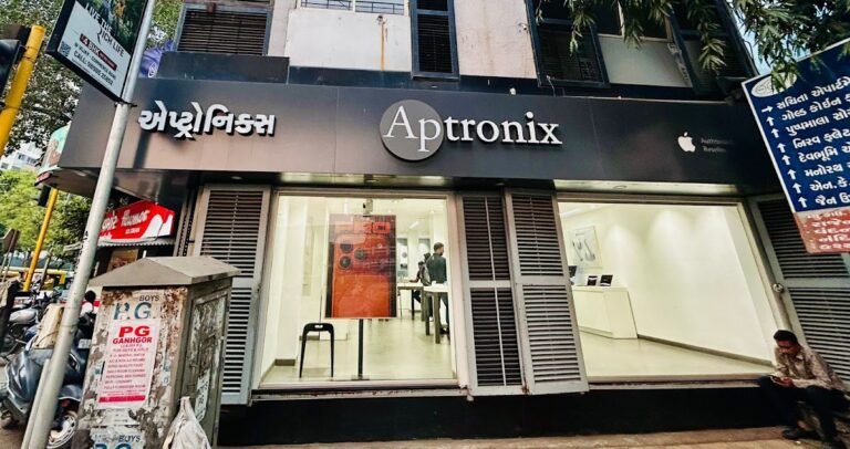 apple service center in ahmedabad navrangpura — Aptronix – Vijay Cross Road, Navrangpura