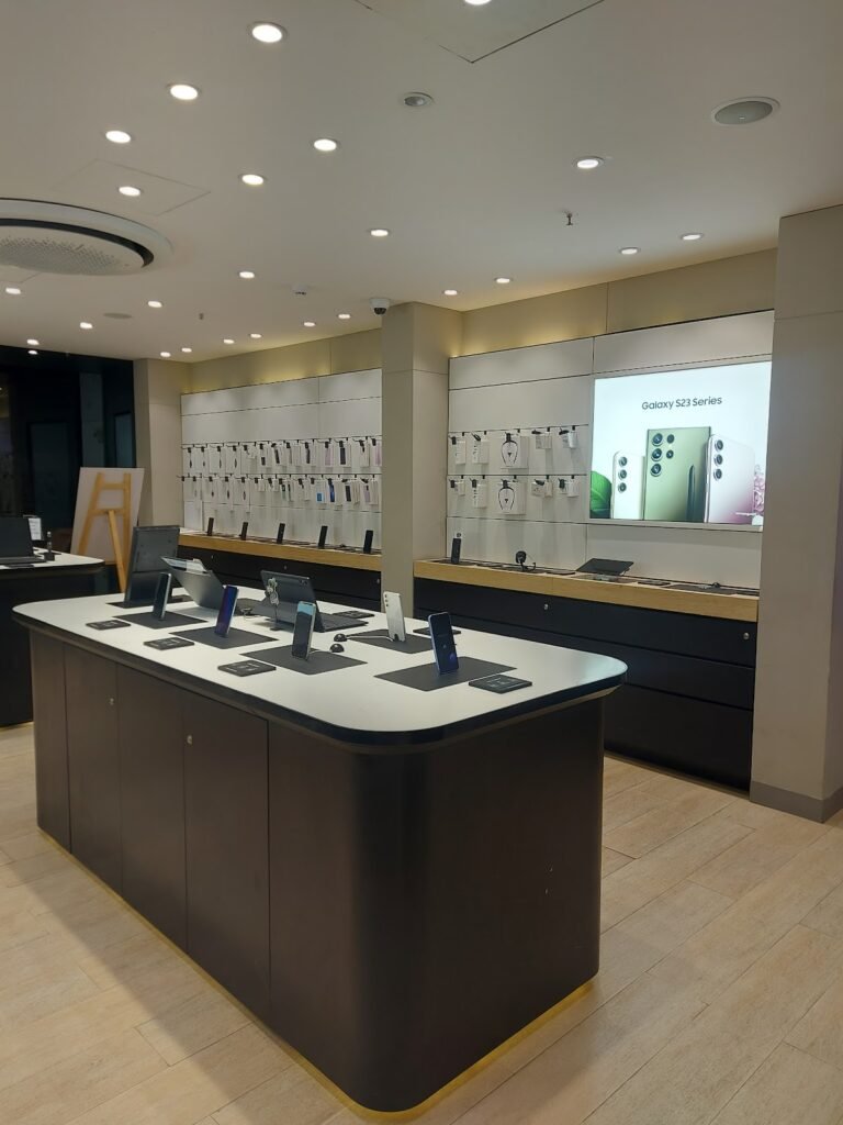 Samsung service center Vijay Cross Road — Samsung Service Center Vijay Cross Road – Vtech Nxtgen Retails LLP