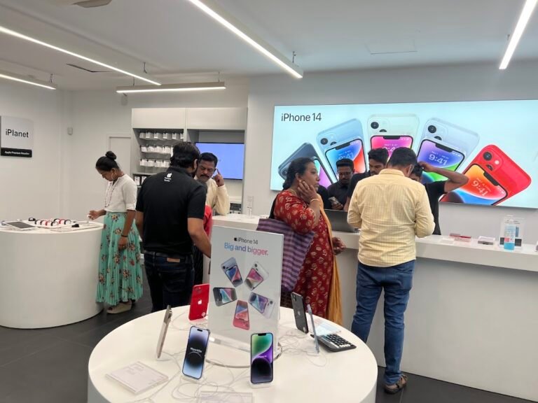 apple iphone service center in rs puram coimbatore — Apple Premium Reseller – iPlanet